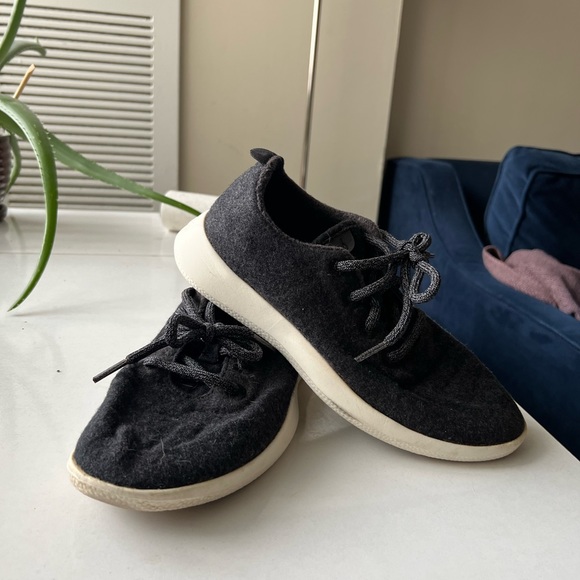 Allbirds Women’s Wool Runners Size 7 - Picture 1 of 4